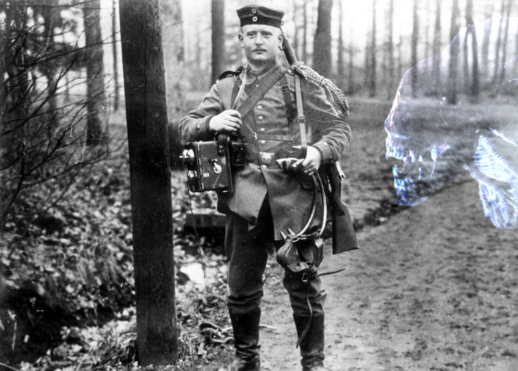 Telegrafista v plné polní.